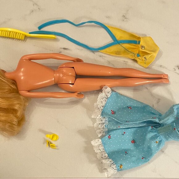 Vintage My First Barbie 1980 - Picture 8 of 10